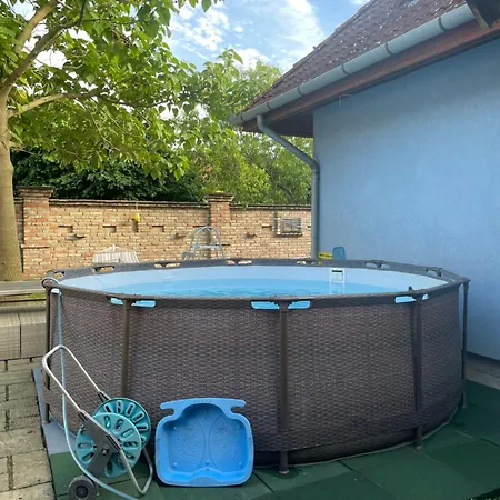Kristof Apartmanhazak Balatonberény