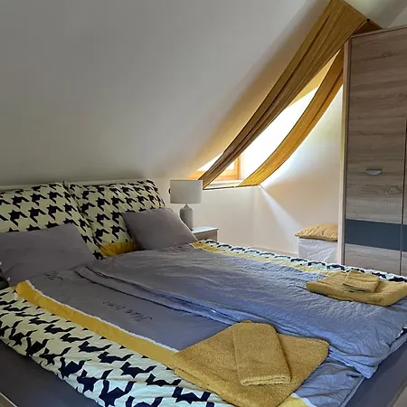 Kristof Apartmanhazak Balatonberény